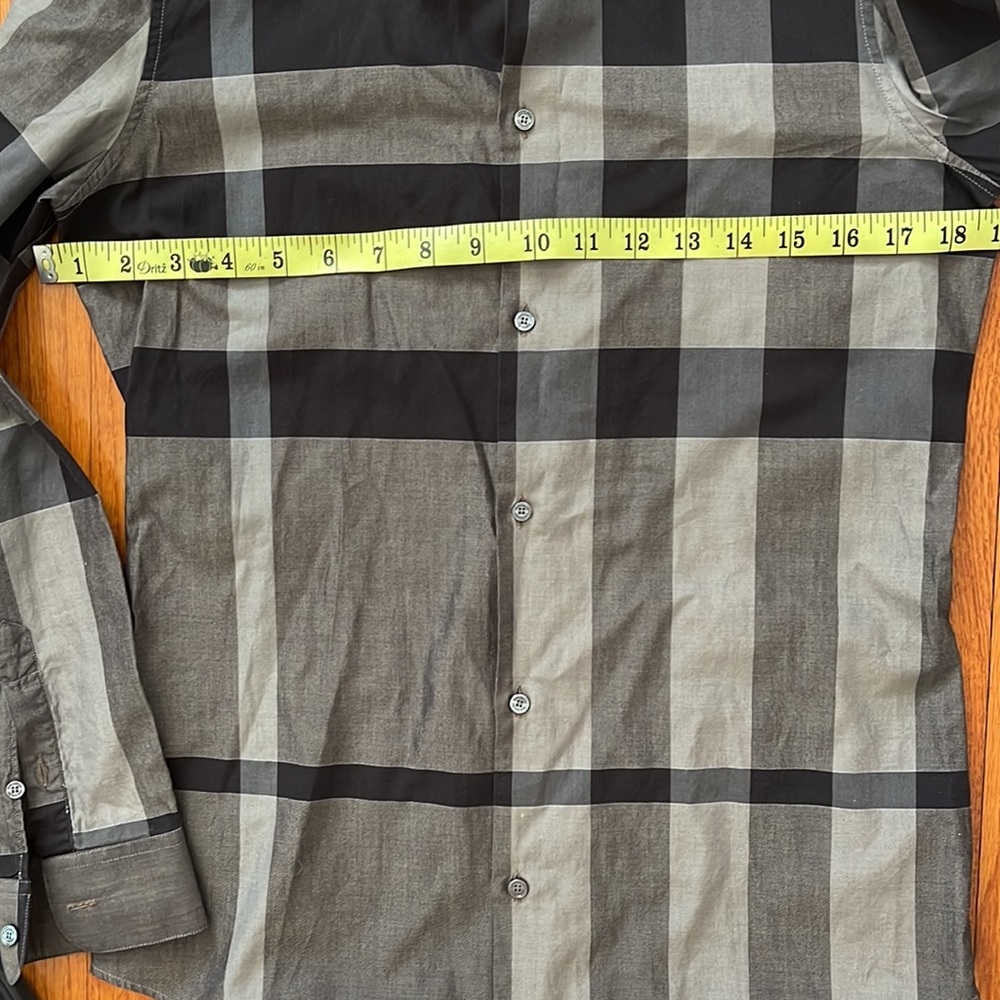 Burberry t-shirt - Picture 7 of 7